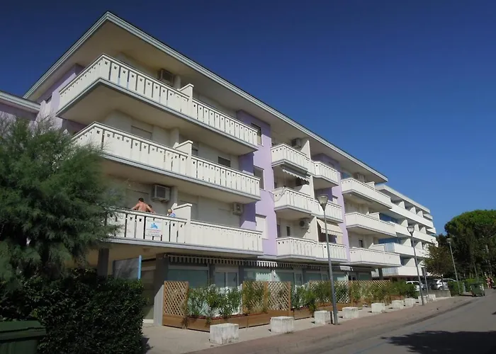 Colorful Modern Flat Next To The Apartment